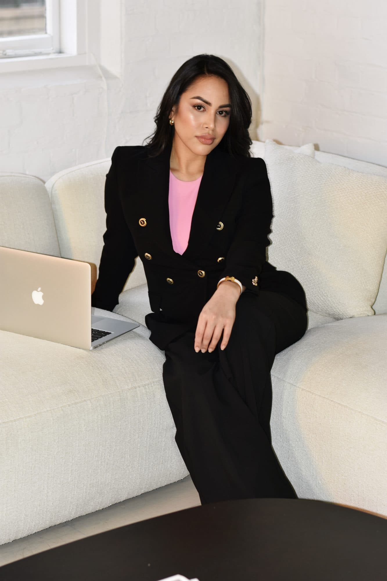Anna Cabatay, makeup artist